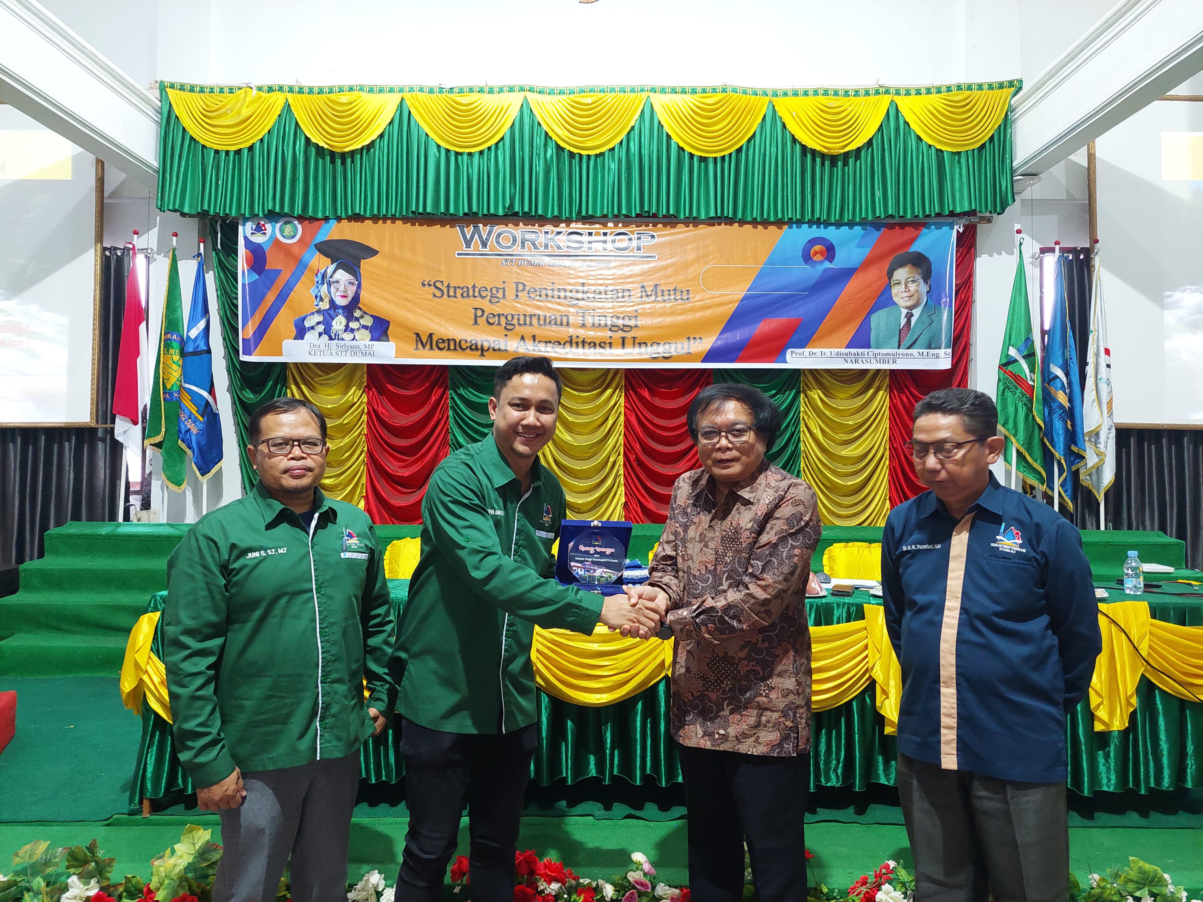 STT DUMAI Gelar Workshop Strategi Peningkatan Mutu Perguruan Tinggi Menuju Akreditasi Unggul