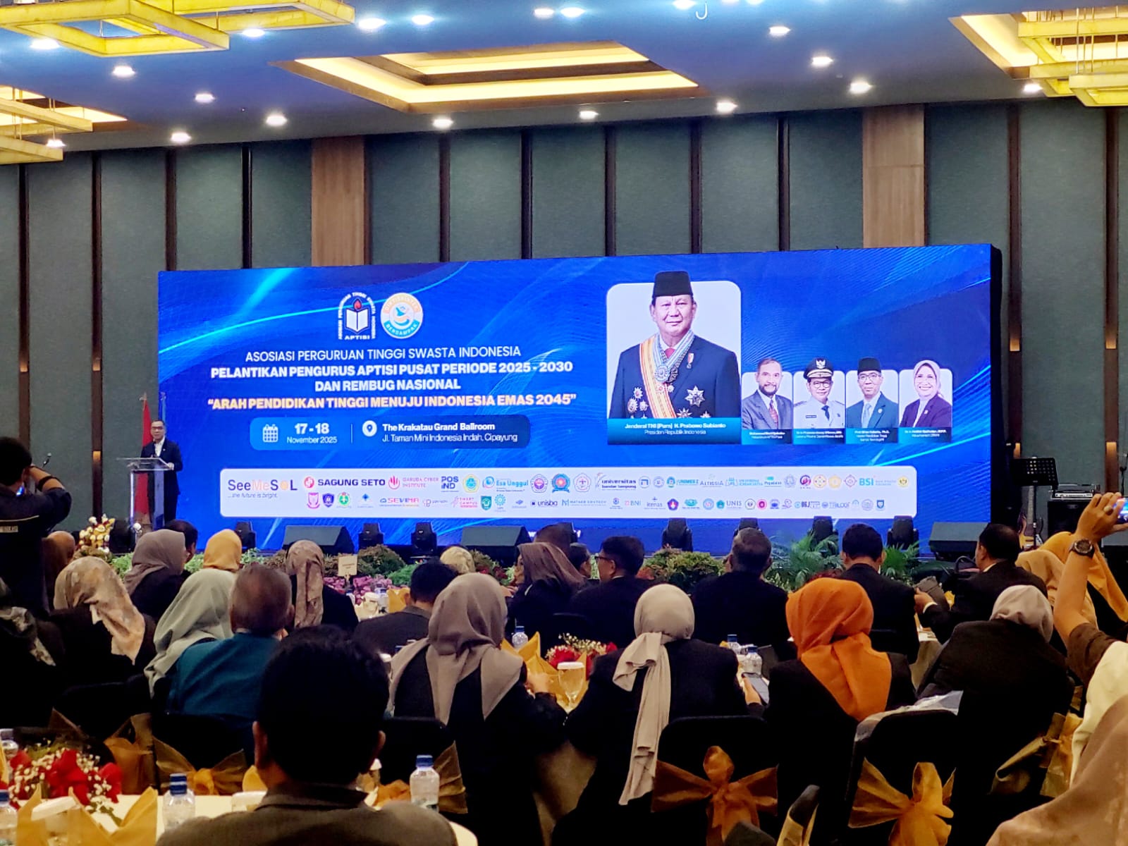 Rektor ITB Riau Pesisir Dra. Hj. Sirlyana, M.P. Hadiri Pelantikan Pengurus APTISI Pusat 2025–2030 dan Rembuk Nasional Pendidikan Tinggi