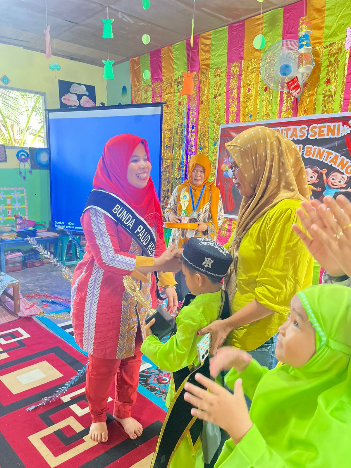 TK Islam Babul Khoirah Gelar Pembagian Rapor dan Pentas Seni Raih Bintang