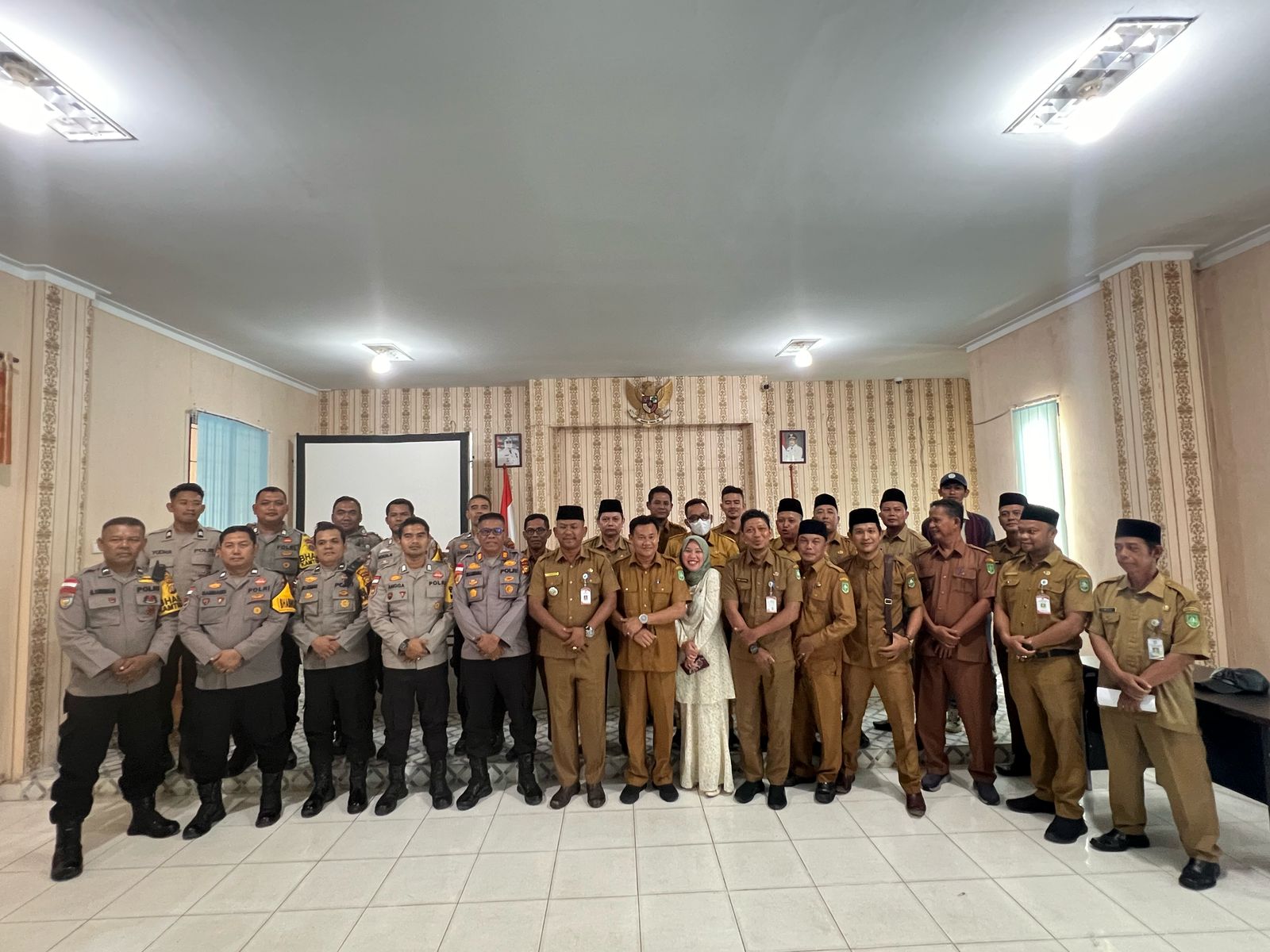 Kapolsek Rupat AKP Zulkarnain Chan, S.E. Gelar Rapat Koordinasi dengan Pemerintah Kecamatan Rupat Terkait Program Ketahanan Pangan