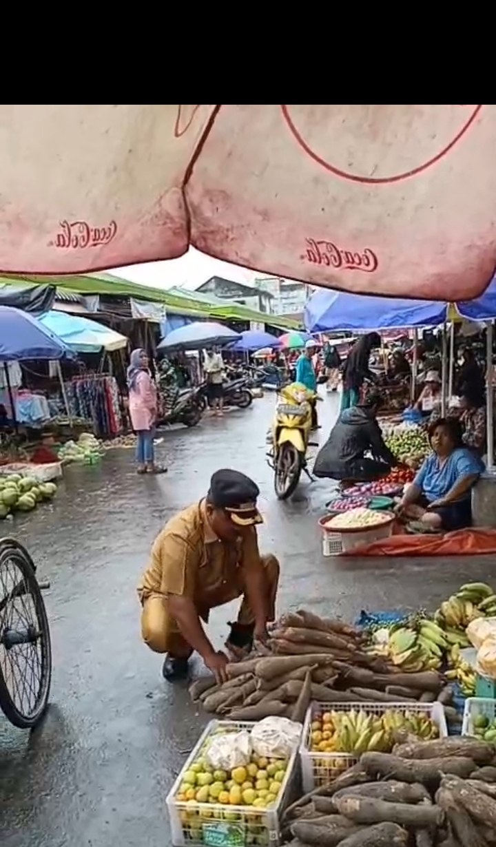 UPT Pasar Laksanakan Pengawasan Rutin dan Penertiban Pedagang di Pasar Pulau Payung